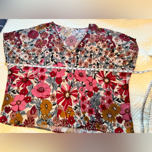 NATURAL LIFE Floral V-Neck Blouse in Pink and Yellow size large - Picture 3 of 7
